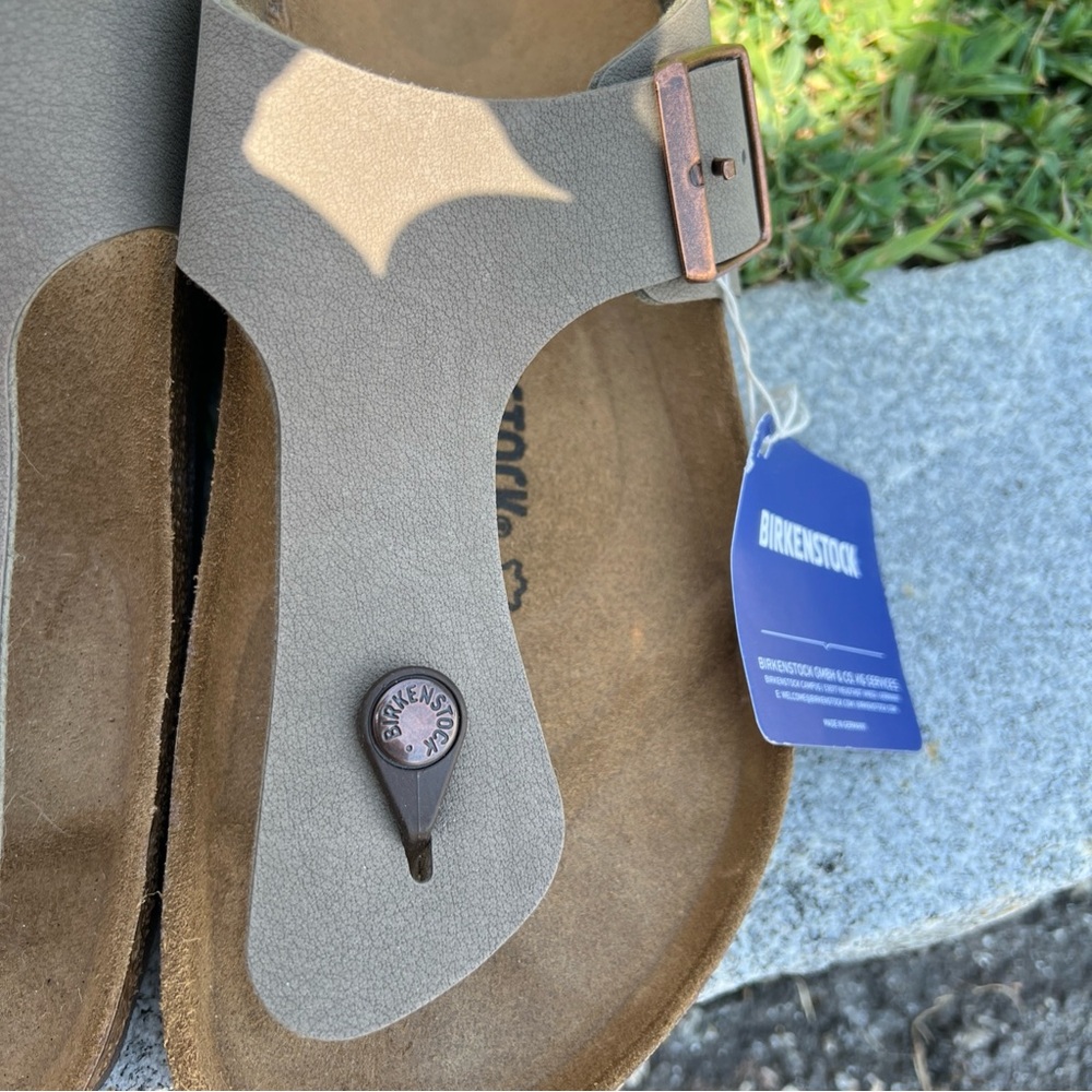 Birkenstock Men's Gray Thong Sandals - Picture 2 of 5